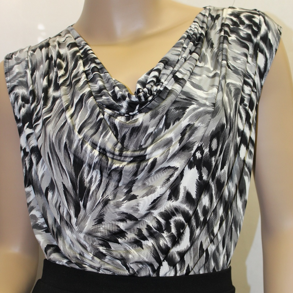 Creative Design Works Women's Black, White, & Gray Print Sleeveless Top NWOT
